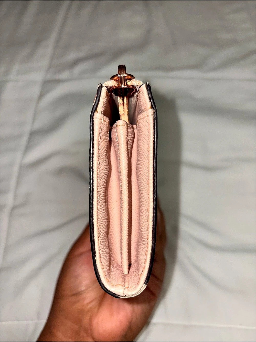 Michael Kors Wallet - Picture 5 of 7